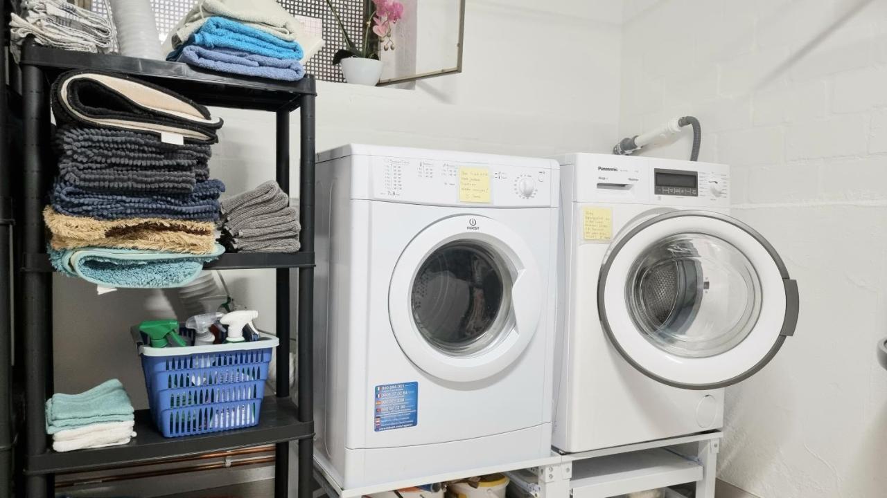 Moderne Kellerwohnung Fuer Handwerker Zwischen Braunschweig Und Wolfsburg, Mit Internet, Kueche, Parkplatz, 24H Check-In Schandelah 外观 照片